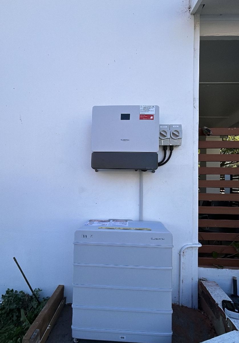 Home battery installed by Redtail Energy